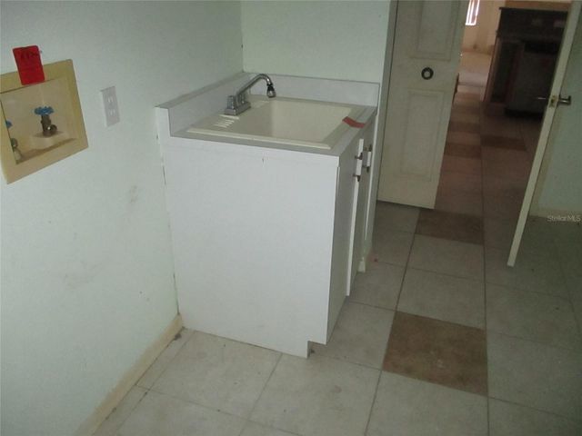 8904 PLANTERS LANE, New Port Richey, FL 34654