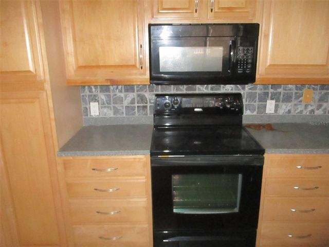 8904 PLANTERS LANE, New Port Richey, FL 34654