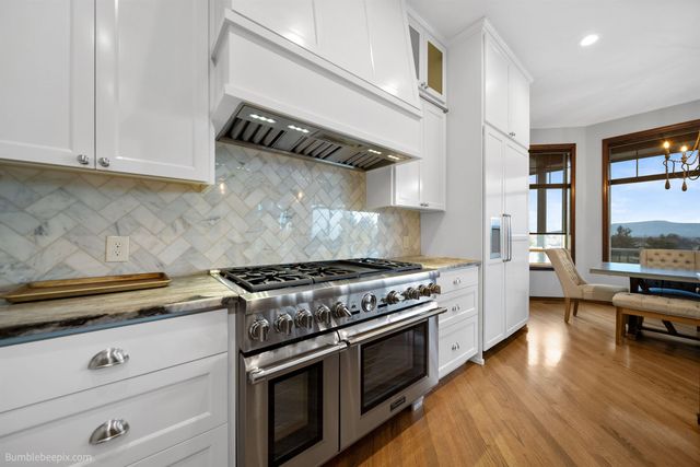 1405 N King James Ln, Liberty Lake, WA 99019