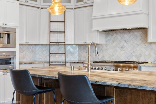 1405 N King James Ln, Liberty Lake, WA 99019