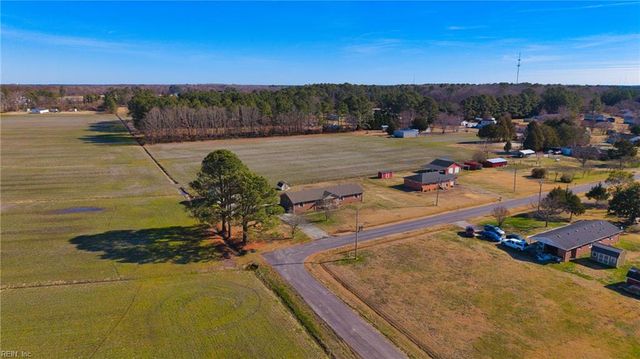 108 Hawthorne DR, Elizabeth City, NC 27909