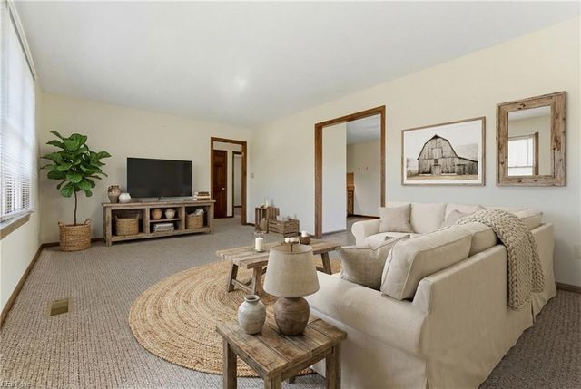 108 Hawthorne DR, Elizabeth City, NC 27909