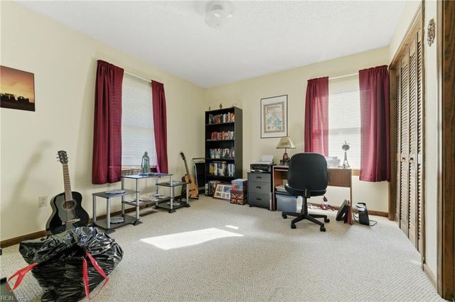 108 Hawthorne DR, Elizabeth City, NC 27909