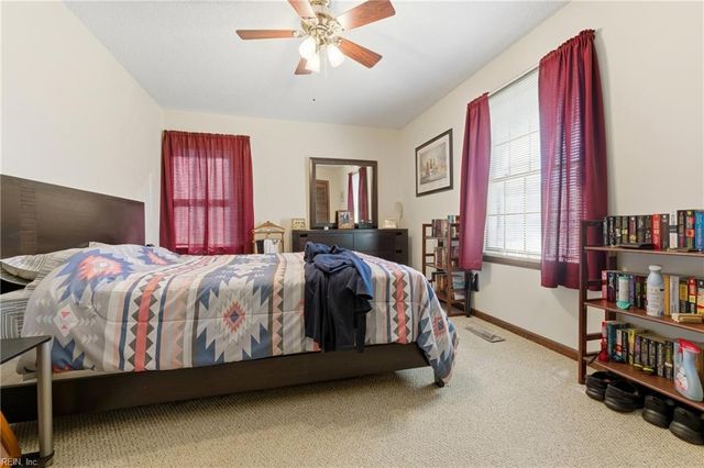 108 Hawthorne DR, Elizabeth City, NC 27909