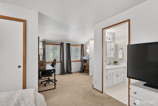 17907 37th Drive NE, Arlington, WA 98223