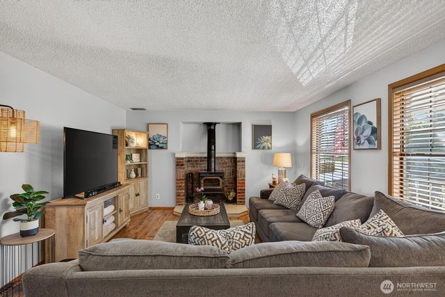 17907 37th Drive NE, Arlington, WA 98223