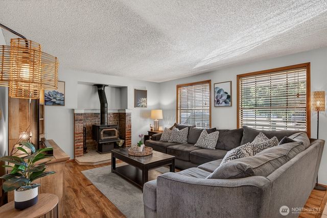 17907 37th Drive NE, Arlington, WA 98223