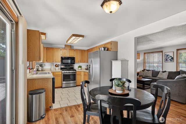 17907 37th Drive NE, Arlington, WA 98223