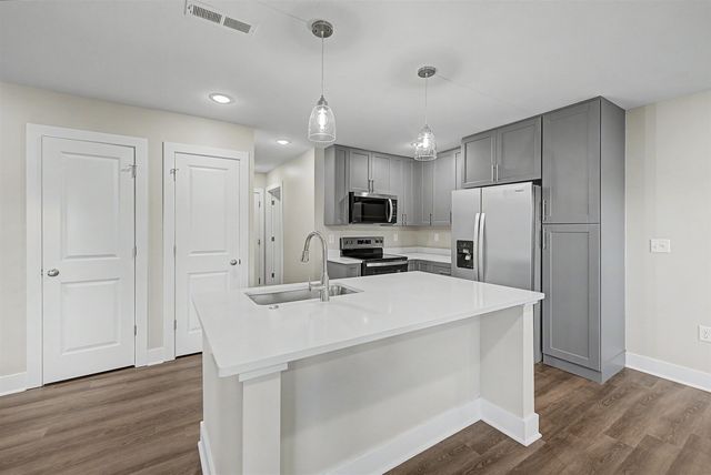 2704 Amelia Ln., Salina, KS 67401