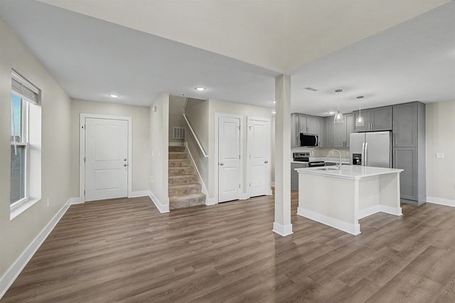 2704 Amelia Ln., Salina, KS 67401