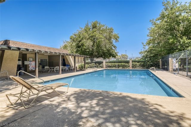 6227 Meadow Vista Lane, Las Vegas, NV 89103