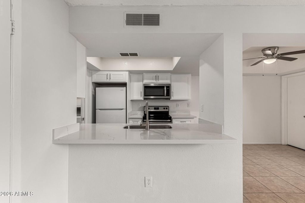 4428 E Wood St Street 595, Phoenix, AZ 85040 — photo 2