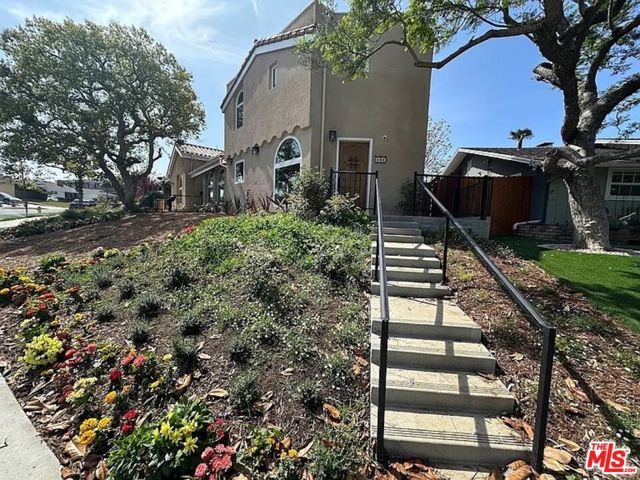 2807 Dunleer Place A, Los Angeles, CA 90064