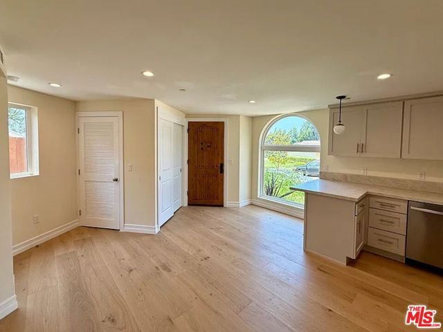 2807 Dunleer Place A, Los Angeles, CA 90064