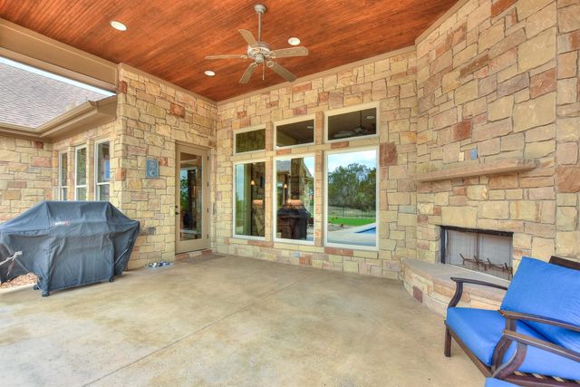 3738 County Road 258, Liberty Hill, TX 78642