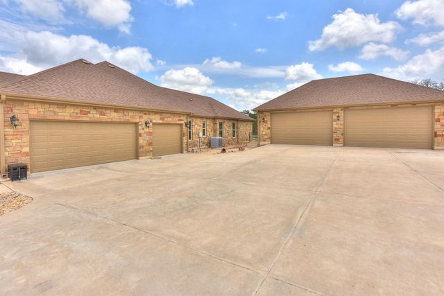 3738 County Road 258, Liberty Hill, TX 78642