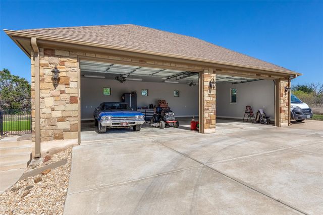 3738 County Road 258, Liberty Hill, TX 78642