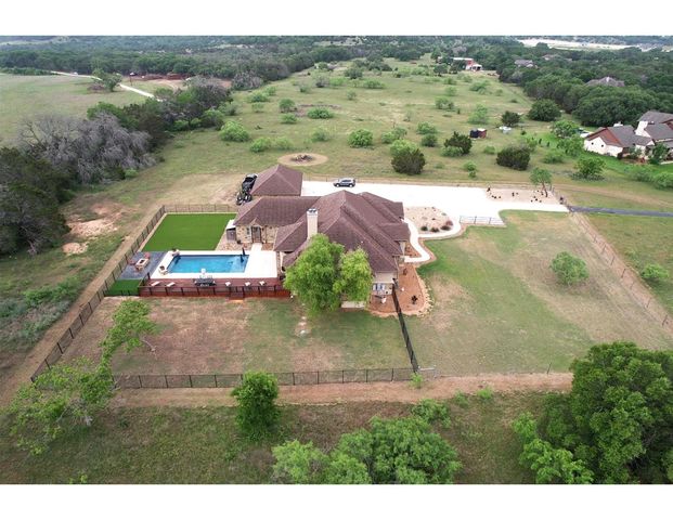 3738 County Road 258, Liberty Hill, TX 78642