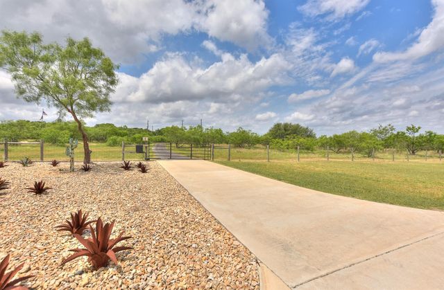 3738 County Road 258, Liberty Hill, TX 78642