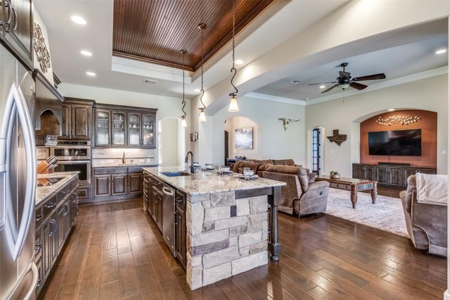 3738 County Road 258, Liberty Hill, TX 78642