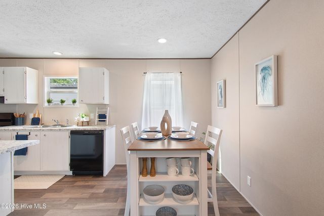 876 Yaupon Drive SW, Calabash, NC 28467