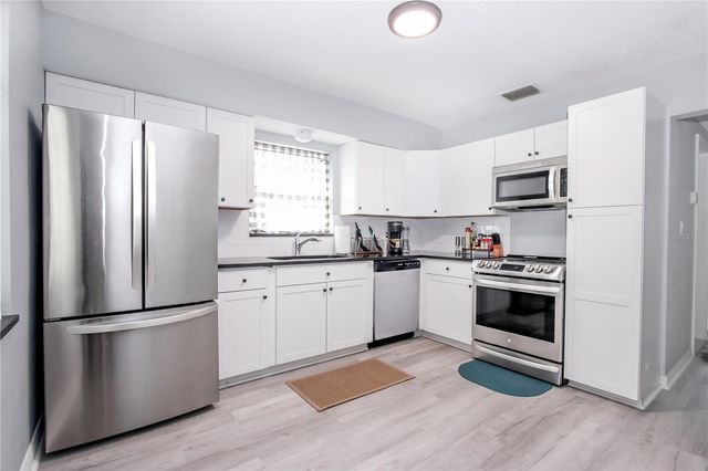 3688 58TH AVENUE N, St Petersburg, FL 33714