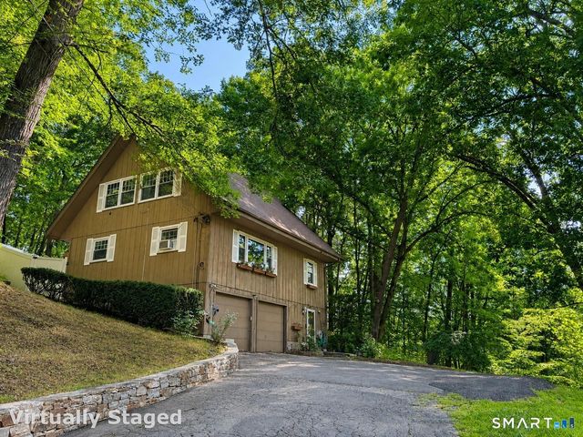 112 Ambler Road, Bristol, CT 06010