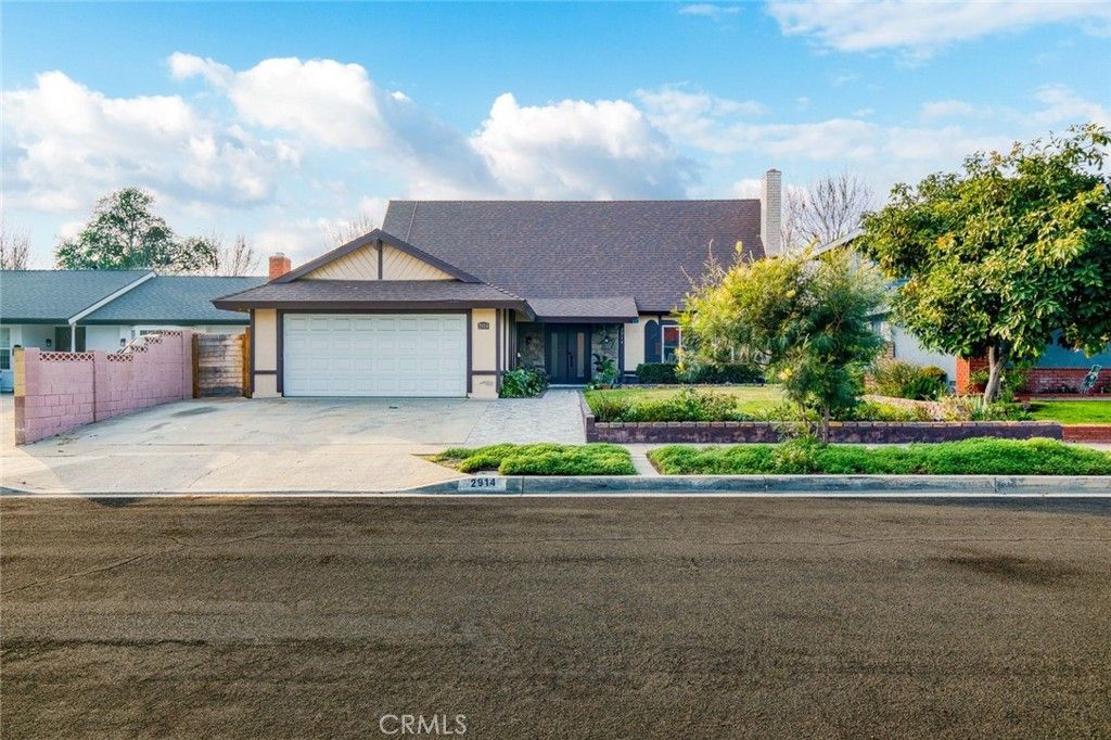 2914 S Rene, Santa Ana, CA 92704