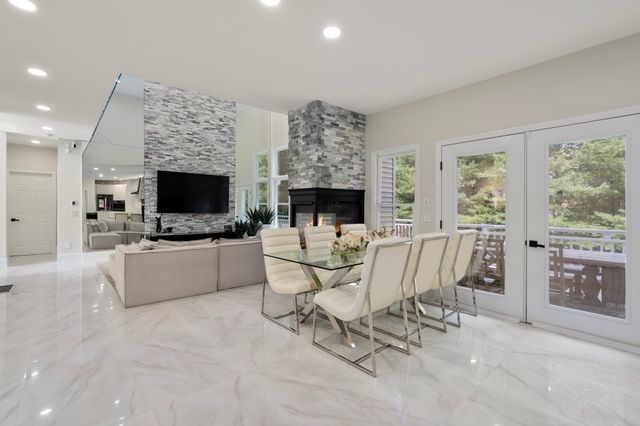 24 Old Connecticut Path, Ashland, MA 01721