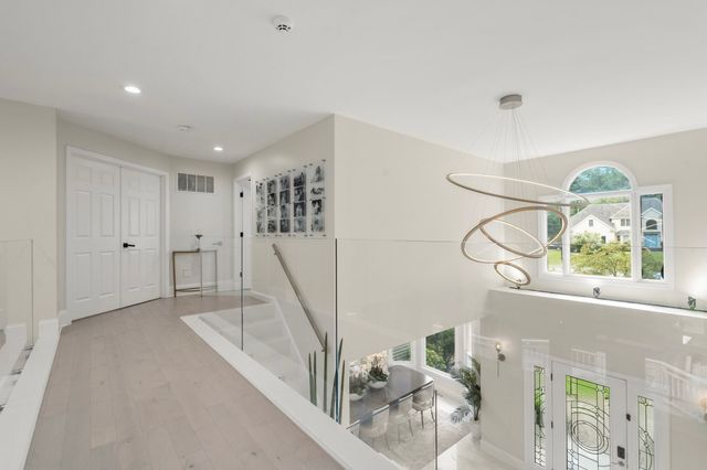 24 Old Connecticut Path, Ashland, MA 01721