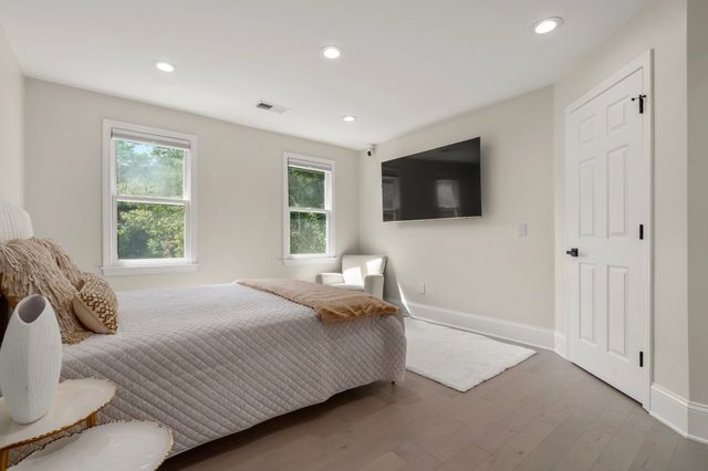 24 Old Connecticut Path, Ashland, MA 01721