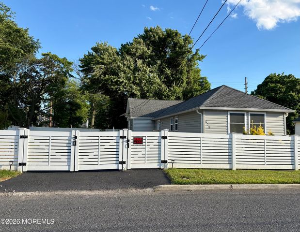 628 Columbia Avenue, Union Beach, NJ 07735