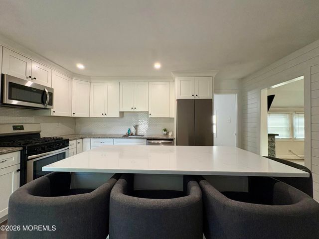 628 Columbia Avenue, Union Beach, NJ 07735