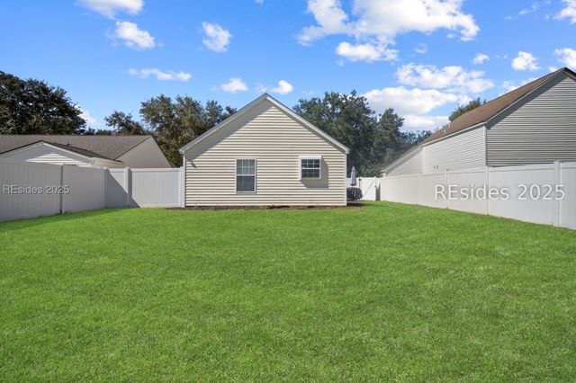 411 Live Oak Walk, Bluffton, SC 29910