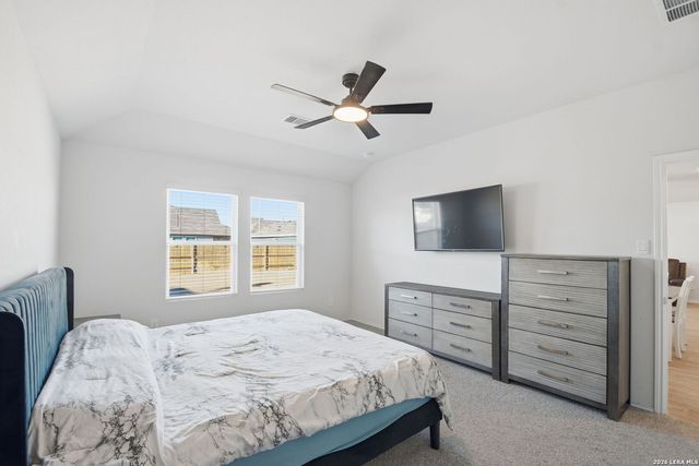 425 Lancebill Dr, Lockhart, TX 78644