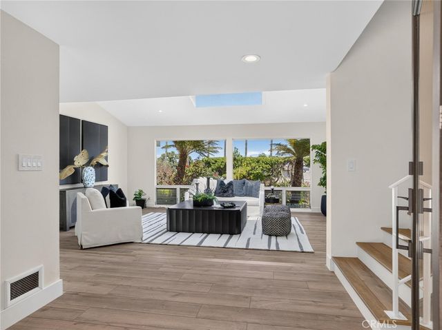 988 Via Rincon, Palos Verdes Estates, CA 90274