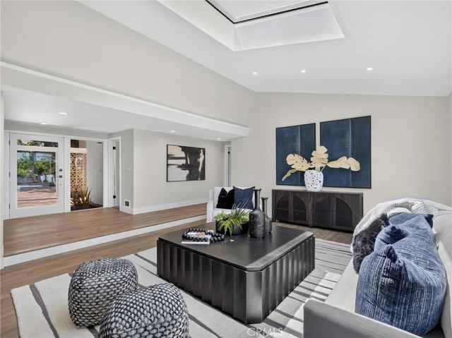 988 Via Rincon, Palos Verdes Estates, CA 90274