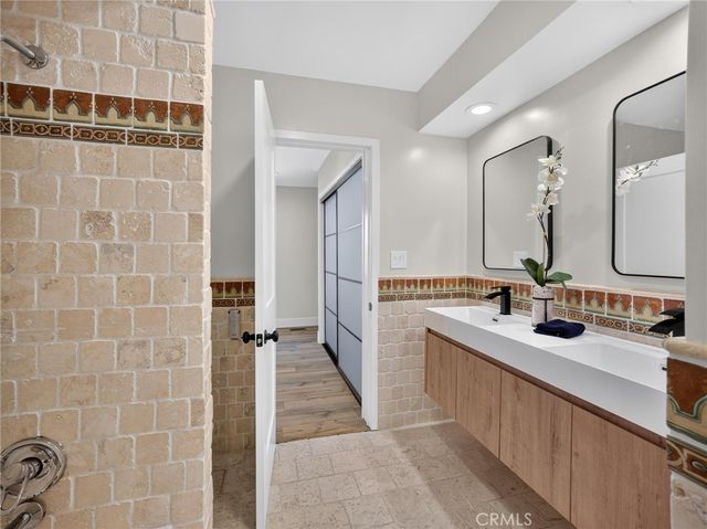 988 Via Rincon, Palos Verdes Estates, CA 90274