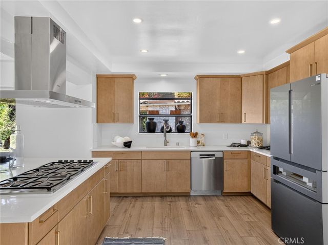 988 Via Rincon, Palos Verdes Estates, CA 90274