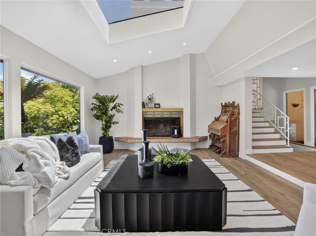 988 Via Rincon, Palos Verdes Estates, CA 90274