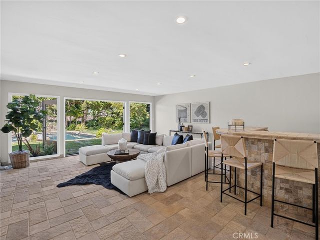 988 Via Rincon, Palos Verdes Estates, CA 90274