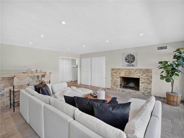 988 Via Rincon, Palos Verdes Estates, CA 90274