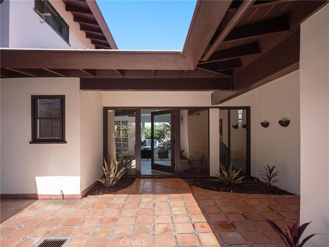 988 Via Rincon, Palos Verdes Estates, CA 90274