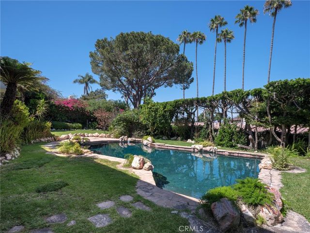 988 Via Rincon, Palos Verdes Estates, CA 90274