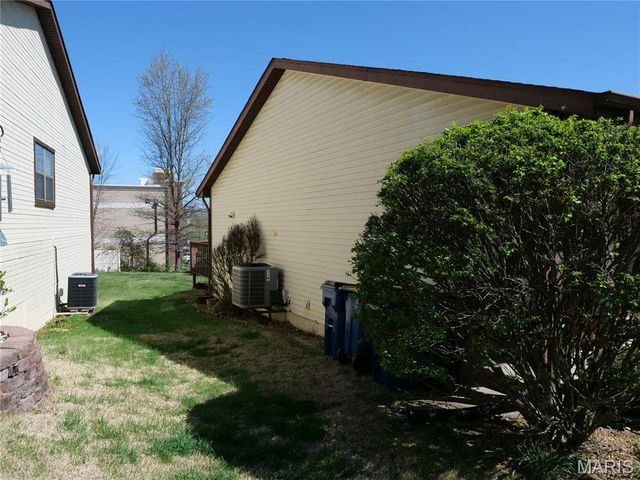 3 Wenona Drive, Washington, MO 63090