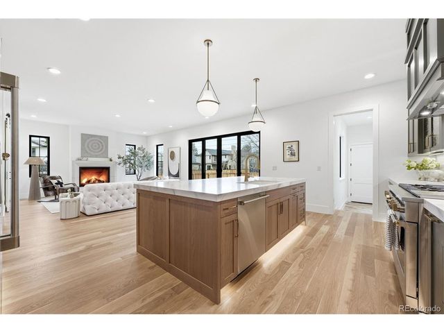 1395 S Saint Paul St, Denver, CO 80210