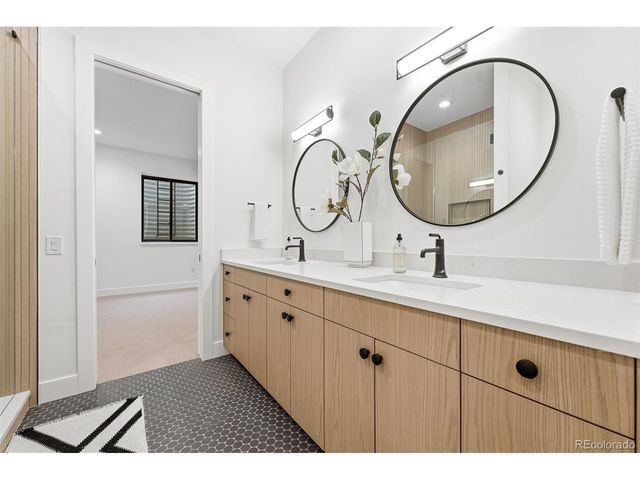 1395 S Saint Paul St, Denver, CO 80210