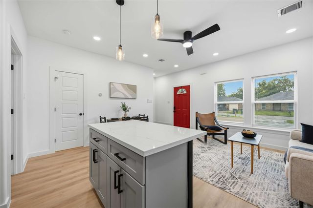 7944 Fields Street A, Houston, TX 77028
