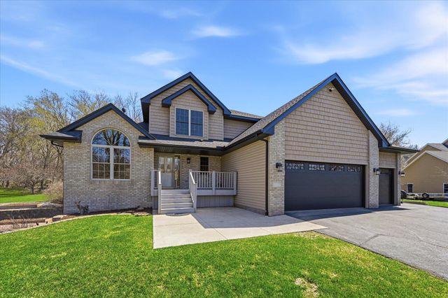 5126 Nelmark Avenue NE, Saint Michael, MN 55376
