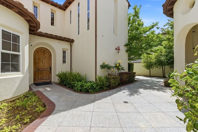 2631 Club Drive, Gilroy, CA 95020